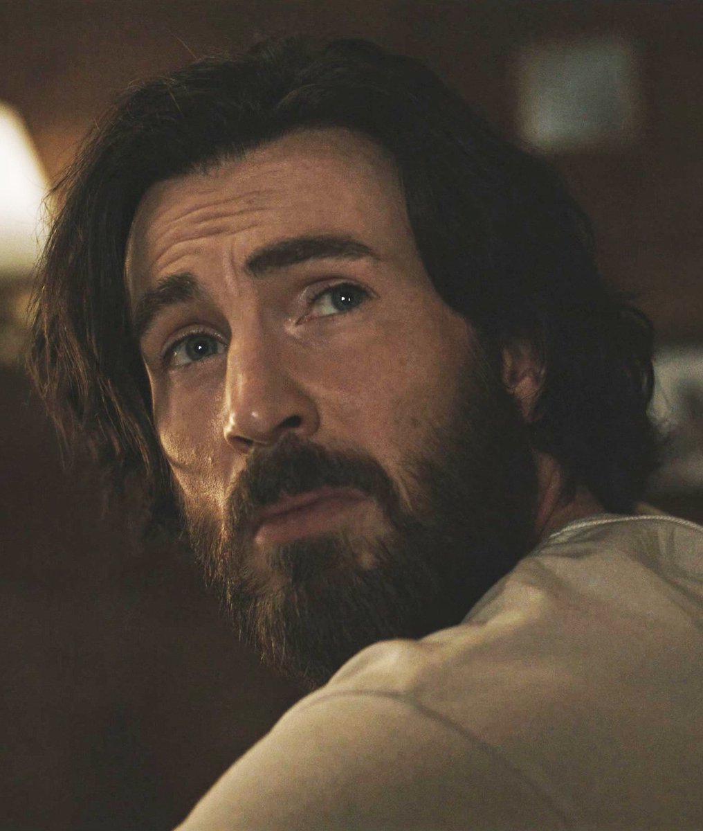 menarchivee's tweet photo. Mike Tyler - Chris Evans in Sacrifice https://t.co/aBgbxJiYh7