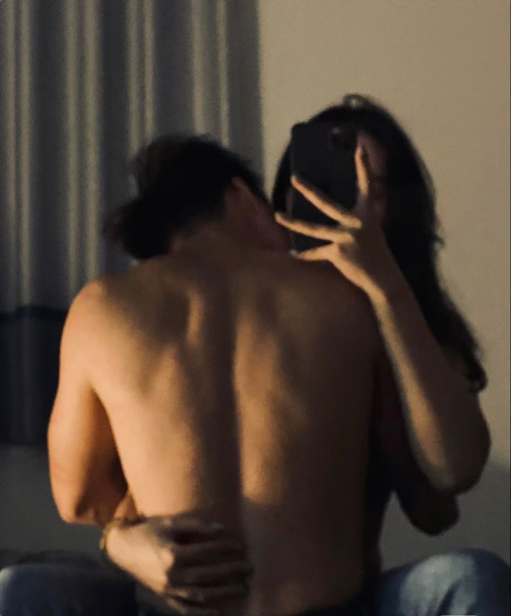 Coupleshands's tweet photo. https://t.co/BQXs9Ua7Mb