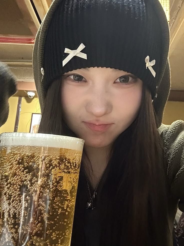 teasnowin's tweet photo. ㅤㅤ𝓙e suis tellement heureuse aujourd'hui !  ㅤ'-' https://t.co/4xOn53Fmuw