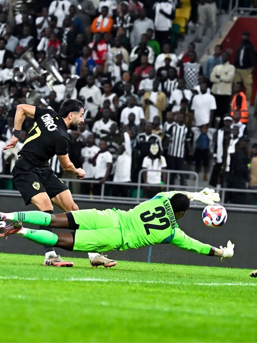 SamirSylva's tweet photo. #sportsfocus

Mu rugo biranze!! 

Umukino wawubonye ute?

FT 🇷🇼 APR FC 0-1 Zamalek SC🇪🇬 
⚽ Nasser Mansy 90'

Umukino wo kwishyura uzabera i Cairo mu Misiri kuri Cairo International stadium, Ku ya 24 Ukwakira 2026, saa mbili z'ijoro

#AfricanFootball https://t.co/iDL3us9CVq