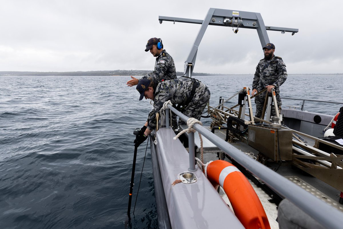 DefenceAust's tweet photo. Technology meets the ocean 🌊

@Australian_Navy sailors conducted operations with Autonomous Underwater Vehicles during Exercise Dugong 2026 in 📍 Jervis Bay, NSW.

Exercise Dugong is a Navy-led combined mine warfare exercise that aims to develop a range of mine warfare skills, tactics, techniques and procedures in company with allies and industry partners. 

#YourADF #AusNavy