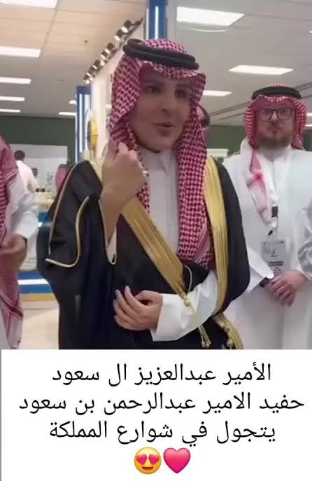 xusxbh's tweet photo. @ca9_o من صلب الأسد حليله🇸🇦😂👇 https://t.co/LHg1eR1UGj