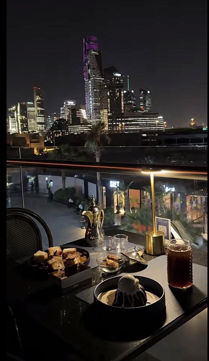 ka192961's tweet photo. @Dargham415 لانزعج السعوديين قاعدين نتقهوى ونستمع بفلوسنا اصصصصصص https://t.co/2nJdqEKchE