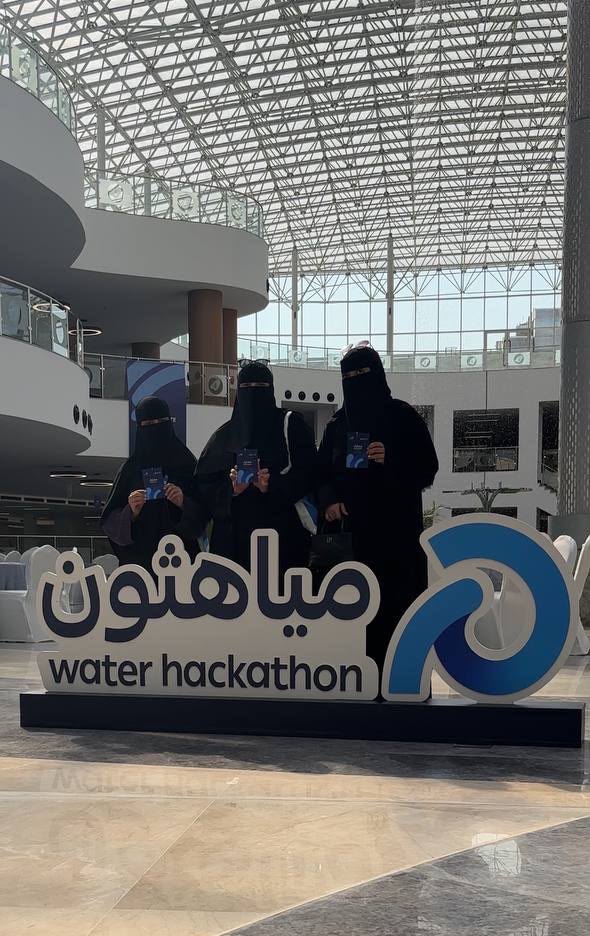 WAREVA_team's tweet photo. اليوم الثالث والاخير من رحلتنا في مياهثون 💧🤍

يوم آخر حافل بالتعلّم والتطوير، واصلنا فيه العمل والاستفادة من جلسات الإرشاد لتوجيه أفكارنا نحو الافضل  ✨🚀

ثلاثة أيام من التجارب والمعرفة والذكريات الجميلة.

#مياهثون3 #سفير_مياهثون #ابتكر_للمياه https://t.co/J37CnY3hBk