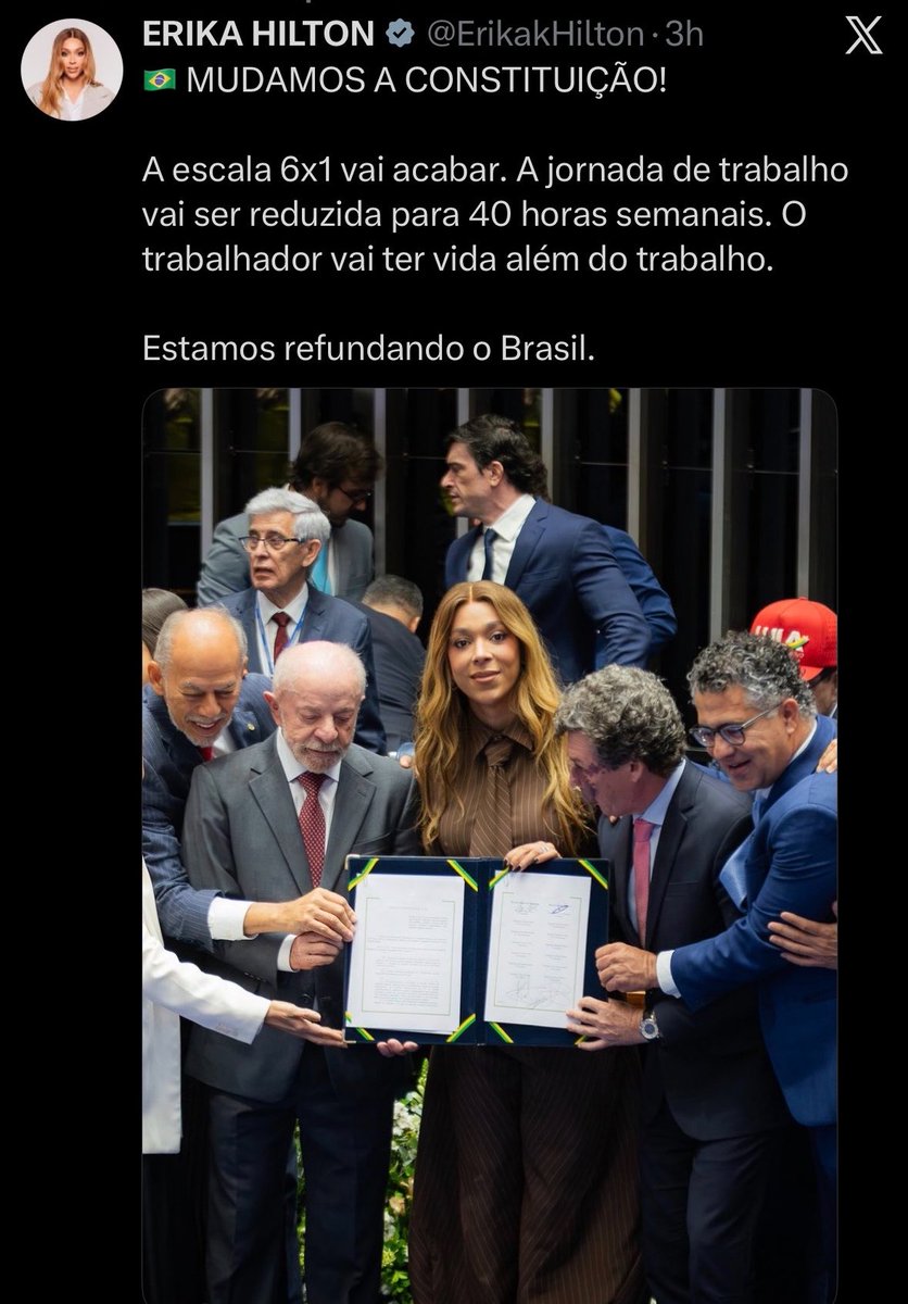 TuitandoTata's tweet photo. Mas não era coisa da ditadura mudar a constituição? https://t.co/mv9bDZyEEQ