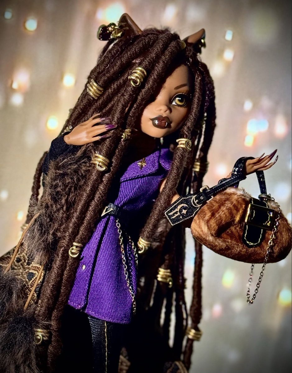 Fidelity_Alex's tweet photo. CLAWDEEN WOLF IS A BLACK GIRL!
CLAWDEEN WOLF HAS ALWAYS BEEN A BLACK GIRL!
CLAWDEEN WOLF WILL FOREVER BE A BLACK GIRL!
CLAWDEEN WOLF WILL NEVER NOT BE A BLACK GIRL!
People piss me off sometimes. Y’all are not about to gaslight me about my favorite ghoul. Y’all mad she too cunt🐺 https://t.co/L6lelOnFsX