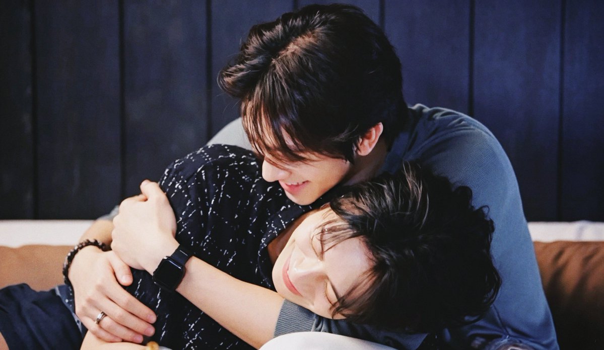 sing__777's tweet photo. what is eternity, and how far does forever stretch? Perhaps it will take them a lifetime to find the final answer.

#亿轩Kingston #彭梓燁LEO
#真心半解的我们 https://t.co/sF63rf6KpZ