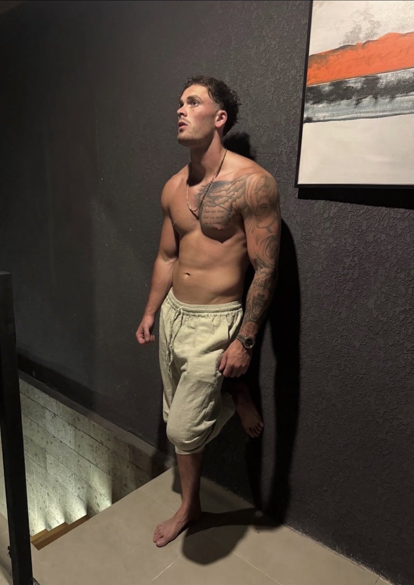 Alphalukee_'s tweet photo. Pure perfection🥵 https://t.co/eKHsuh6wwM