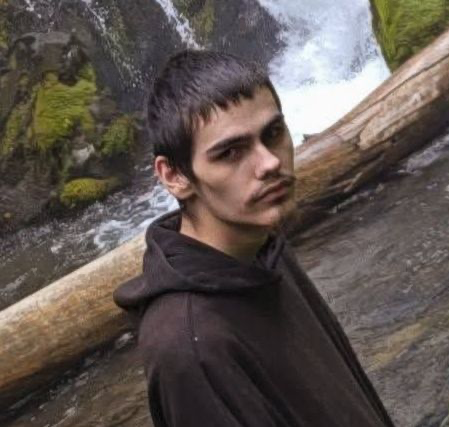 libsoftiktok's tweet photo. BREAKING: Uncovered photo of Oregon school shooter John Griffin https://t.co/M9I2jxrrr1