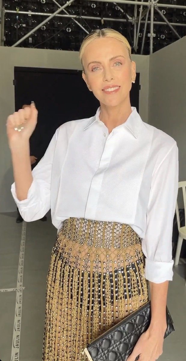 CharlizeThnq's tweet photo. https://t.co/yII1CK5pIQ