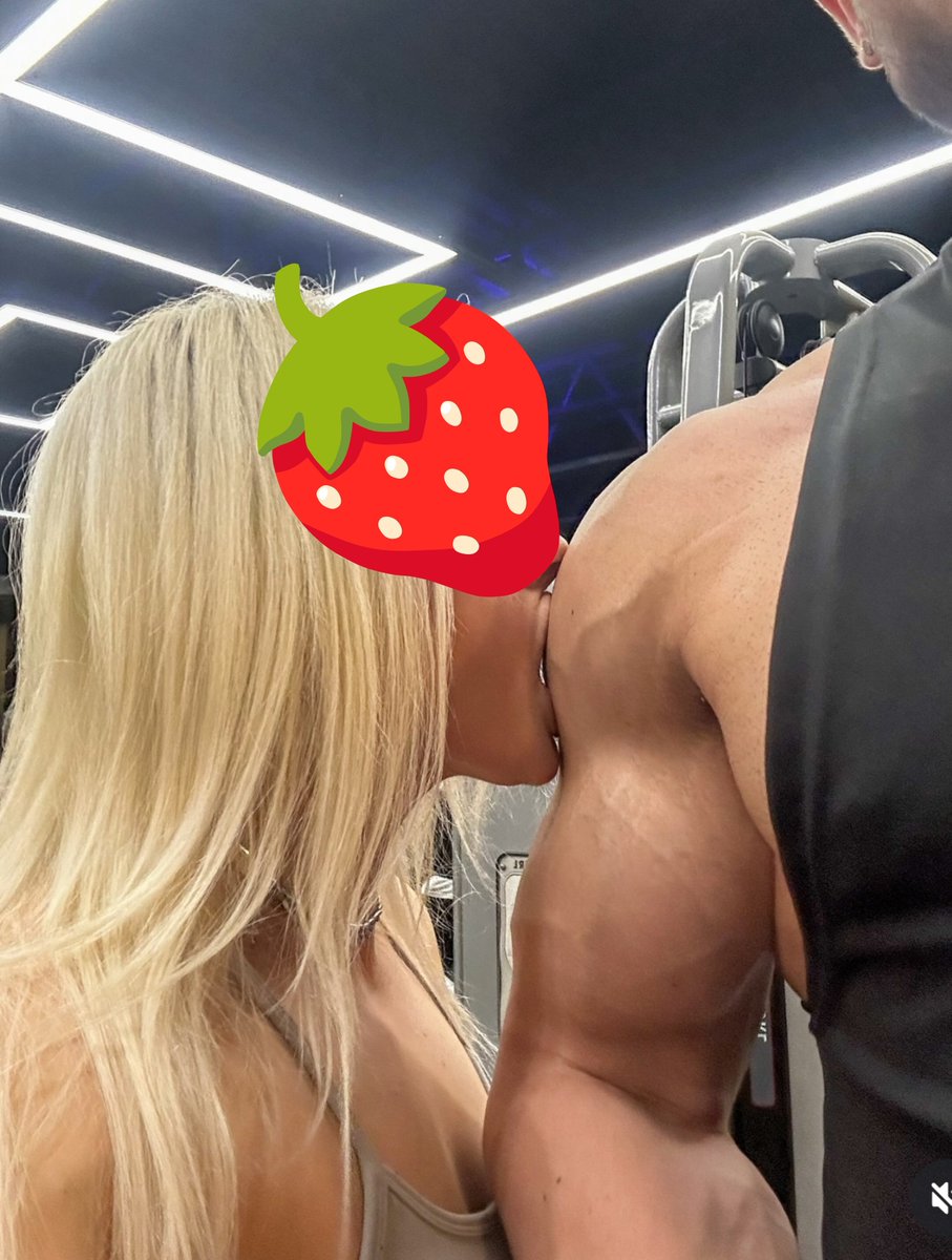 anonimgencxxl's tweet photo. #cuckoldortam #cuckoldçiftler #cuckoldkocaları #evlicift #sevgilicift #gizlicift #evligizli #cuckold #evliciftler #tekkadın #evligizlitekkadın #hotwife #hotwifekadın #istanbul #avrupayakası #yesilkoy #bakirkoy #gavatkocalar #gavat #gavates #gavator
#iyigeceler
🔥Şeytan ayrıntıda gizlidir 😈