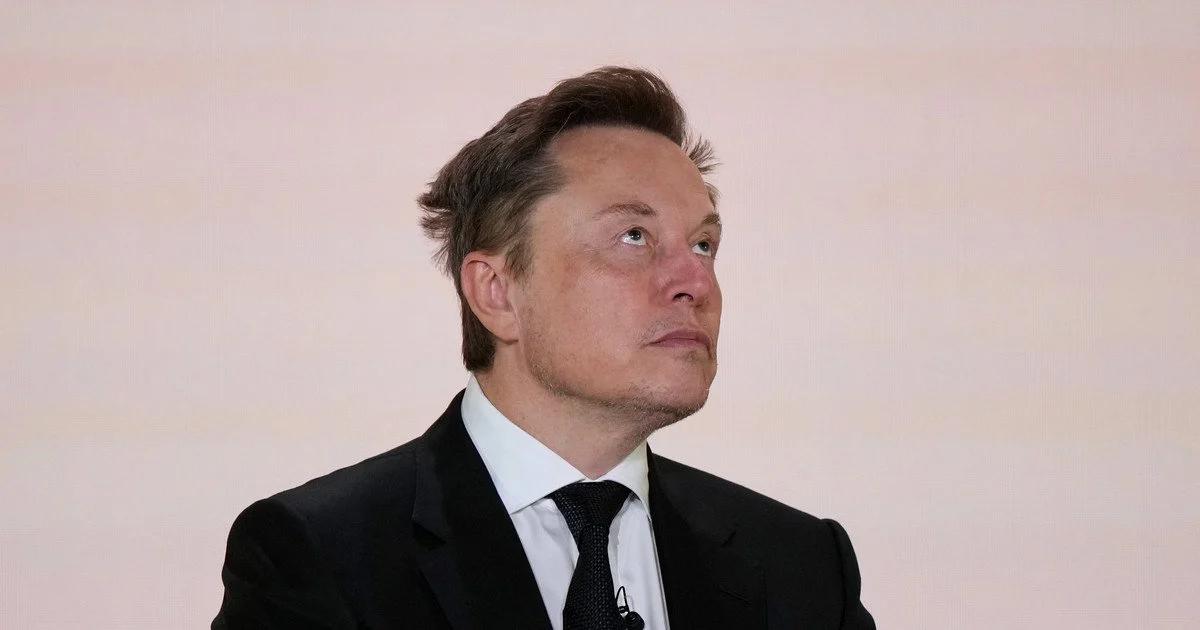nexta_tv's tweet photo. The Telegraph: Musk concerned about Europe’s reaction to Starlink slowdowns in Ukraine

According to sources cited by the newspaper, both Musk and the Trump administration were involved in the decision to restrict connectivity.

Musk himself proposed imposing speed restrictions on Ukrainian satellite internet terminals. Trump agreed, after which the Pentagon implemented the restrictions, one source told the newspaper.

However, Musk publicly denied responsibility for what happened. Trump also denies ordering the move.