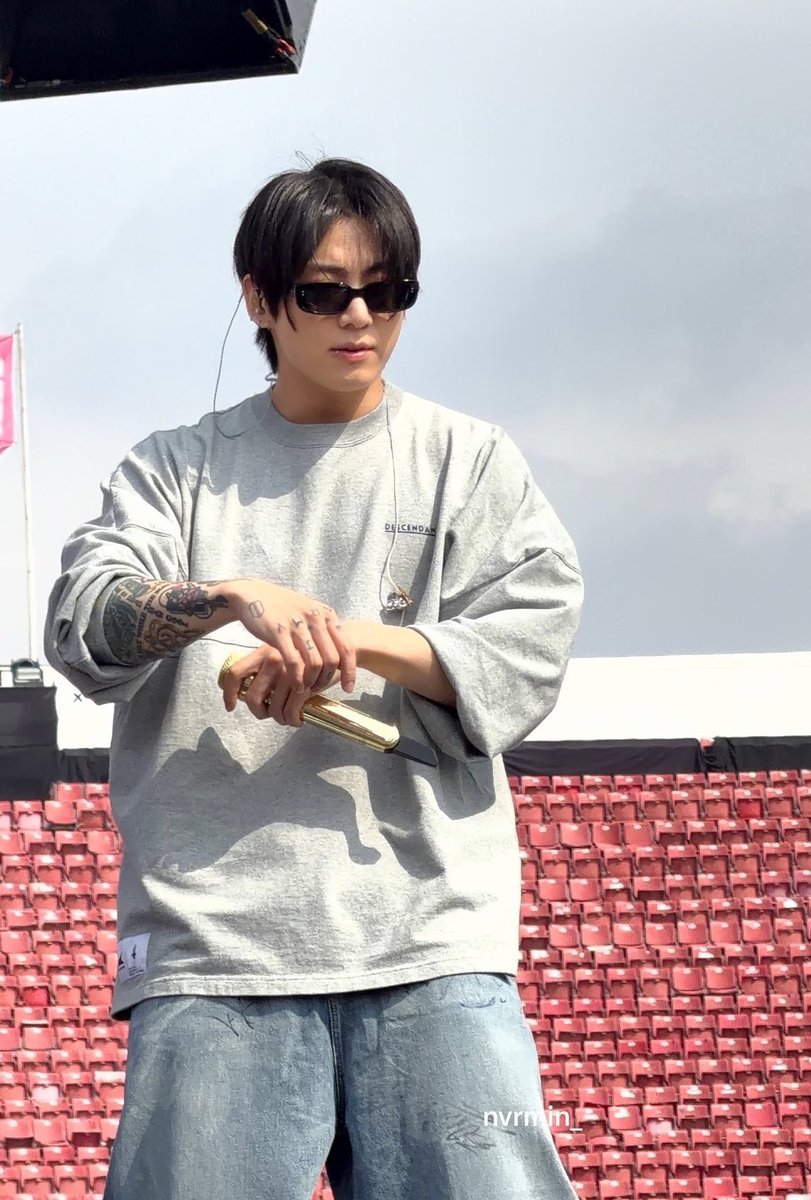 bayjeonjjk's tweet photo. 🌞🤍 #jungkook https://t.co/1zS80nE2XR