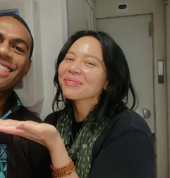 MelissaOneilBra's tweet photo. 🔎 | Melissa ONeil encontrada em algum lugar a muitas milhas de altitude entre LA>FIJI>NZ em abril 

Créditos: felps_95 (e Juli que achou 😂) https://t.co/OSaYyWA85Q