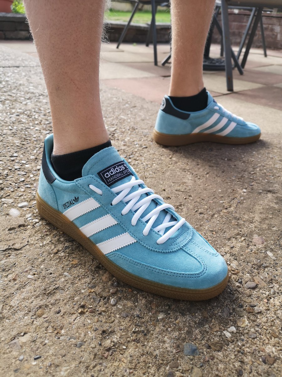 SeanWard86's tweet photo. Nice present from my little brother and his wife and kids for my birthday earlier in the week πππ» a pair of Adidas Handball Spezial x Newcastle United, love this shade of blue π
#adidas #handballspezial #NUFC #adidasaddict #shareyourstripes https://t.co/fU6dMPa4TK