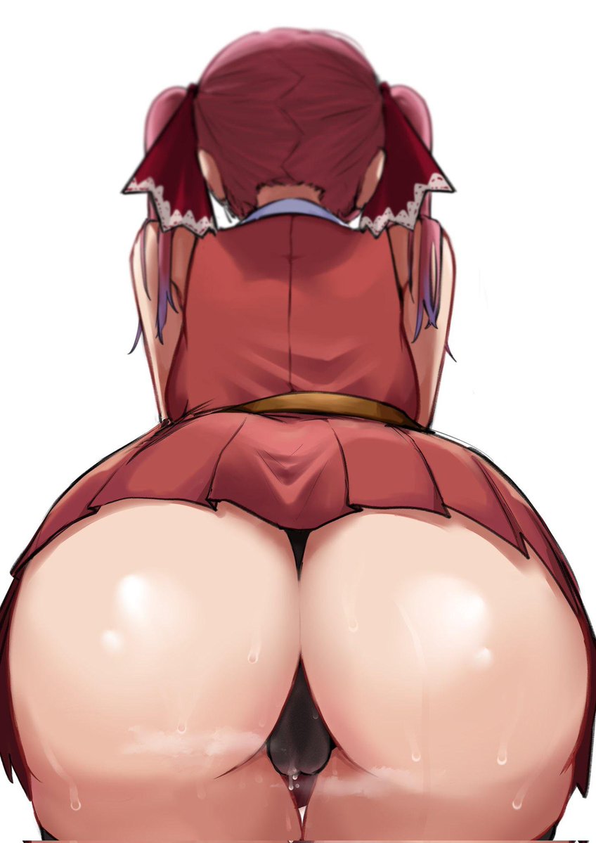 Vecinaculona2's tweet photo. *cierta tarde la madura vería que últimamente la ropa no le entraba, iría a una nueva tienda de ropa para probarse al ver que no entra la falda pediría ayuda algún trabajador*

Me vendría una ayuda con esto lindo o acaso quieres ayudarme niño👄🥵 https://t.co/Sf8IjymQLP