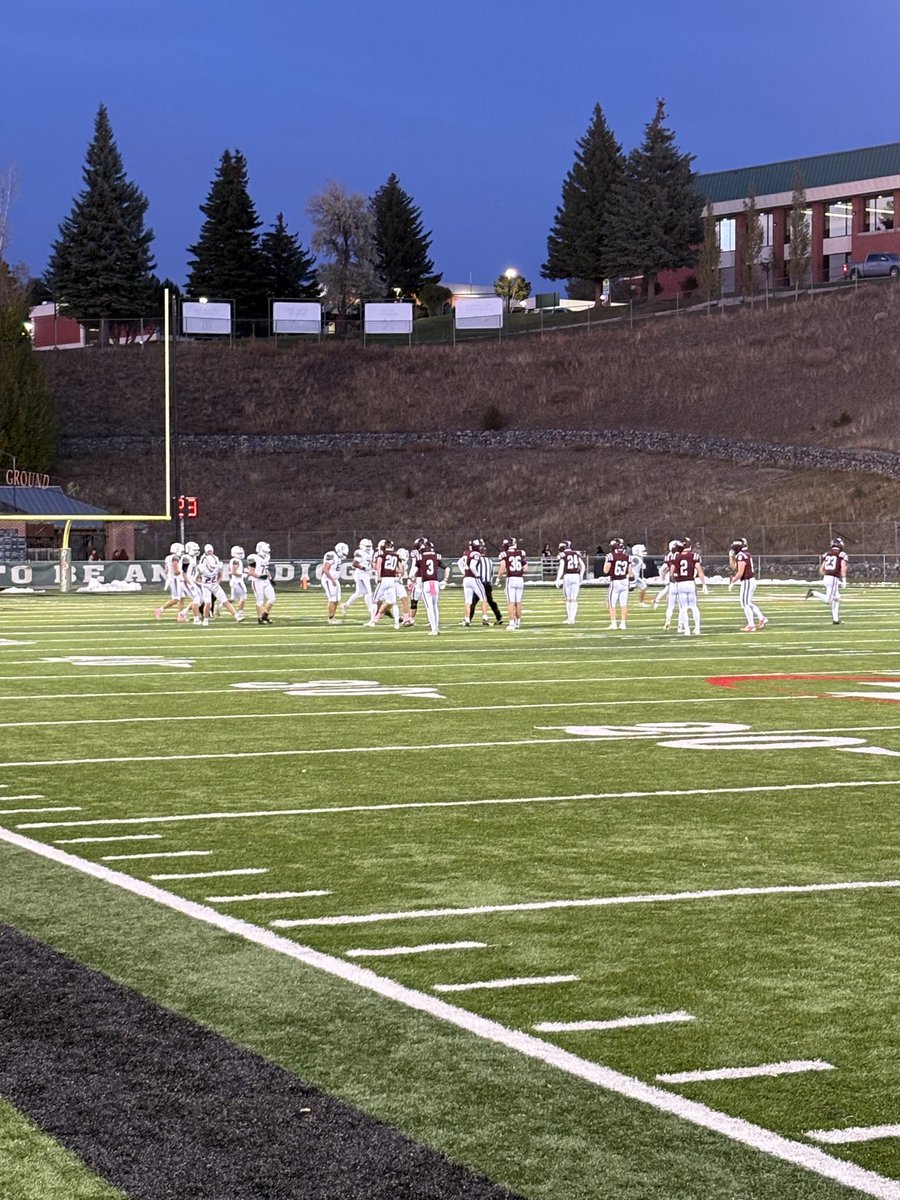 CoachAndersonMT's tweet photo. Beautiful evening for Friday night lights right here at home on Bob Green Field! Butte Central taking on Hamilton! Excited to be out watching future Diggs! 🏈⚒ @MonTechFootball @CoachKyleSamson https://t.co/vwbzIZDdxy