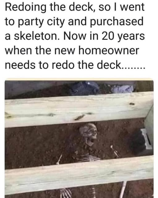 lisahsmithlhs's tweet photo. 🦴🦴💀👷🏼‍♂️🔨  Would you do something like this?  😆🤣😂 https://t.co/dUgUumpPcX