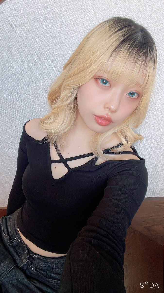 anoco_san's tweet photo. おはよう燦🐟☀️
今日は宇都宮ライブ🎤���️
去年の10月から前髪後ろ髪どっちも伸ばし始めて約1年‼️
2025.10.17の写真と共に… https://t.co/VlKOhhBQKS