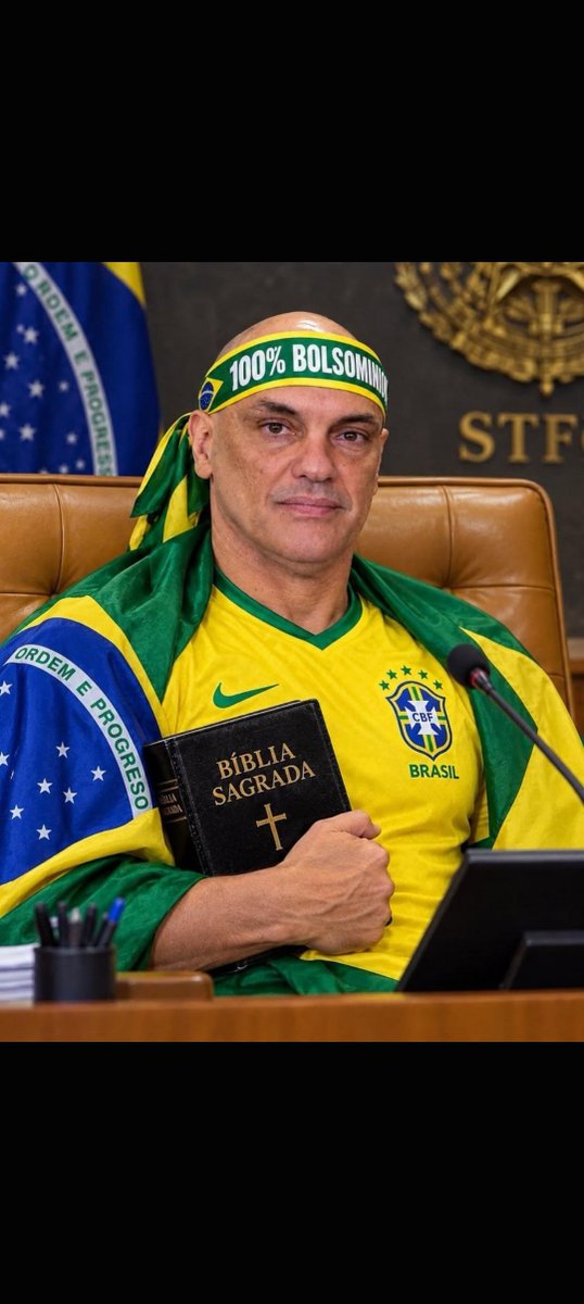 freeman1712066's tweet photo. @LulaOficial POR FALAR EM CONSTITUIÇÃO VC ESQUECEU DO XANDÃO ...ABANDONOU " O DEFENSOR DA DEMOCRACIA "  NÃO PODE ABANDOBAR OS AMIGOS , ISSO É FEIO... https://t.co/4Hig0vsGJM