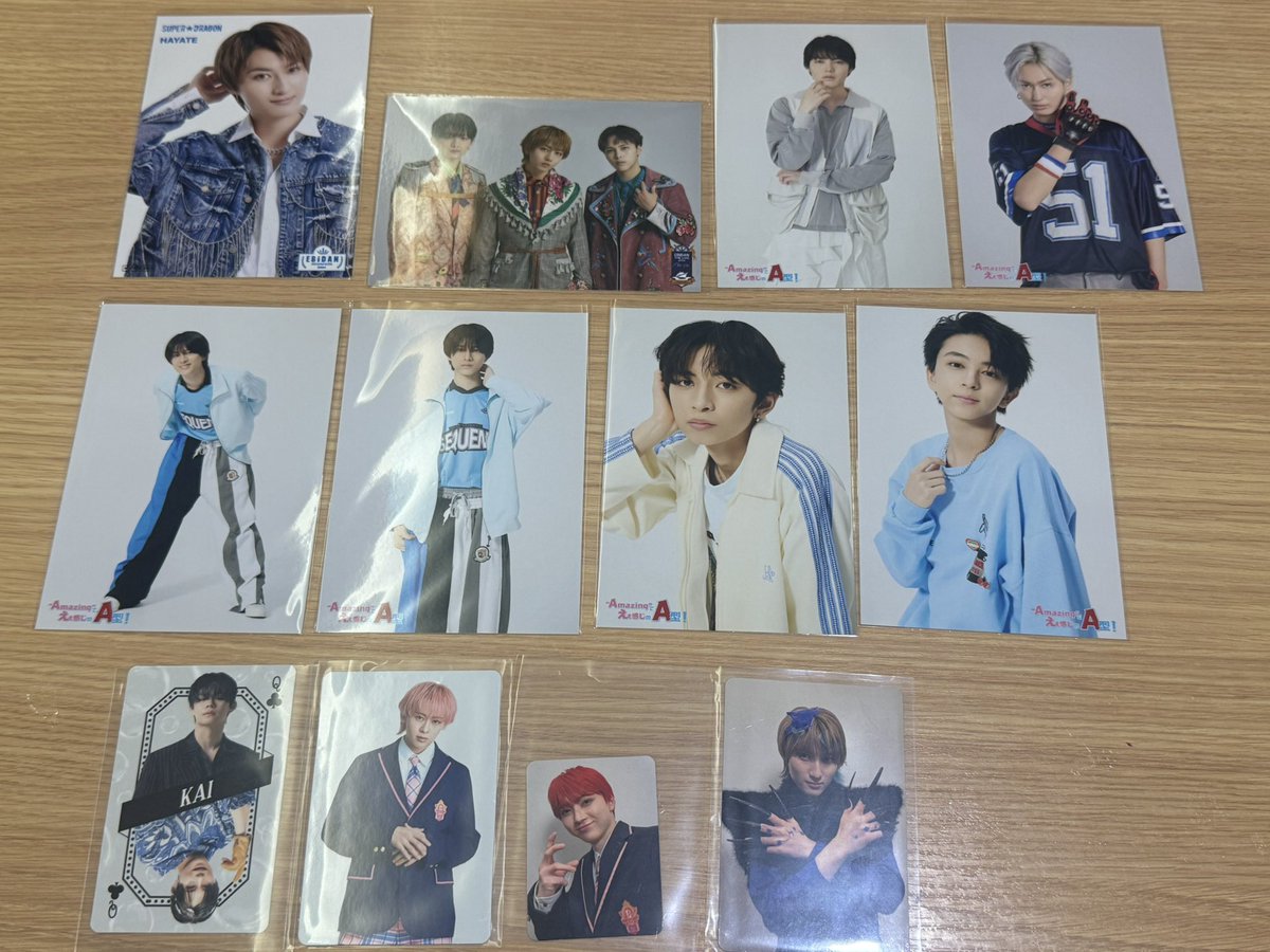 p0cha___co's tweet photo. 【買取/譲渡】EBiDAN  超特急　SUPER★DRAGON  原因は自分にある。ICEx Lienel  グッズ　生写真　トレカ

求　画像のもの

譲　¥100/枚

本日リエネルリリイベ、10/31スマビでの手渡しまたは郵送(＋送料)
お心当たりのある方はお気軽にお声掛けください。 https://t.co/3VrAwNGLwr
