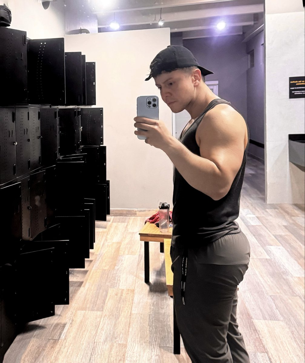 ddvinchi's tweet photo. 🫠🍑🫠 https://t.co/qGob15Fixo