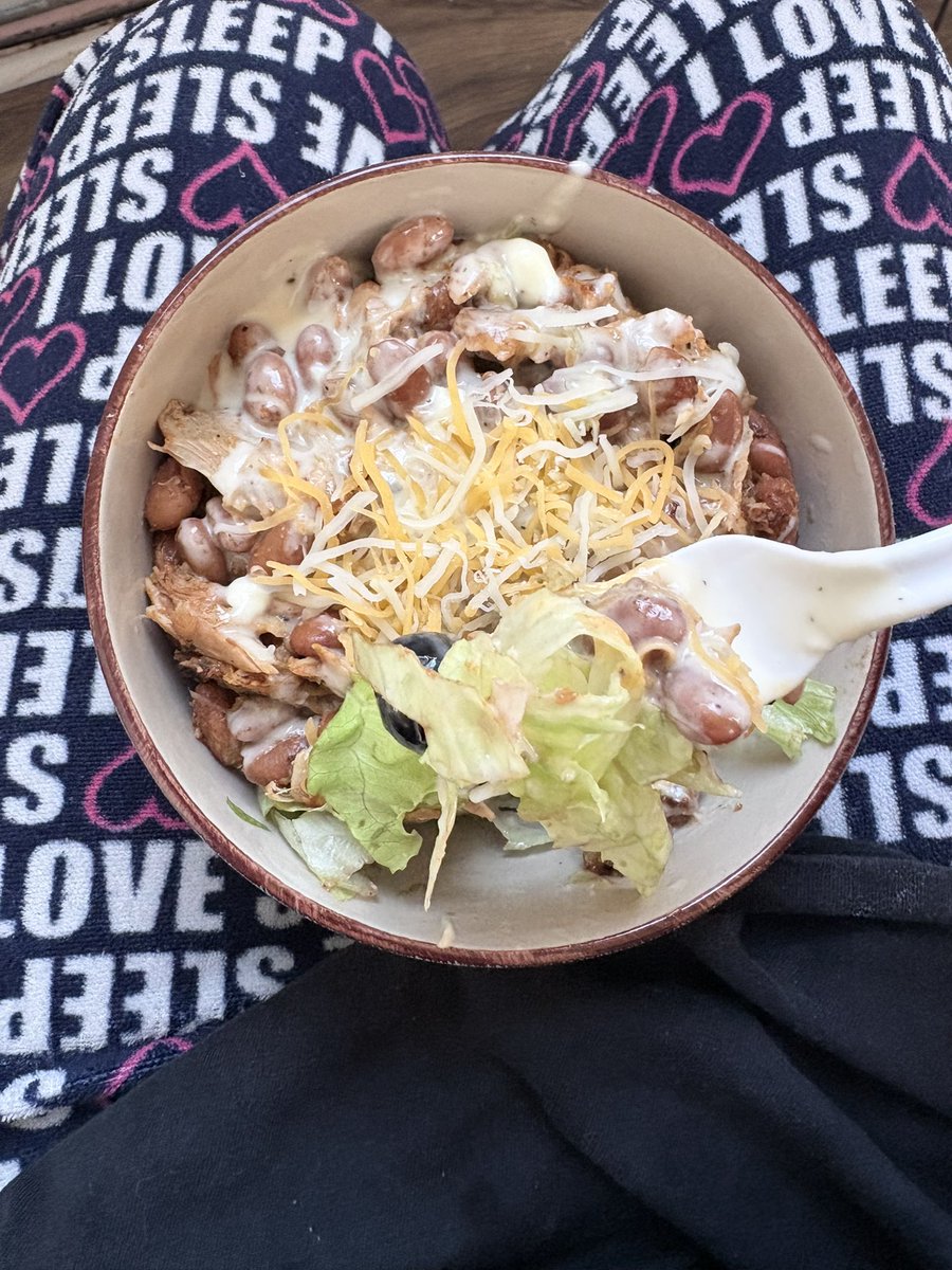 cricketr4g8's tweet photo. chipotle, but if it was actually good https://t.co/wpTzXkRVym