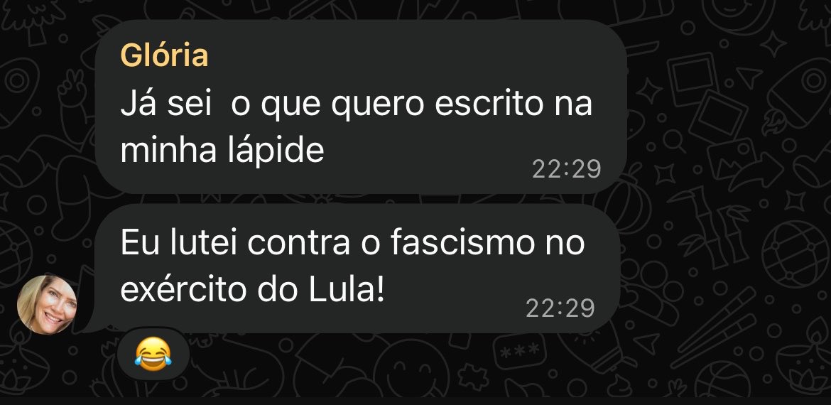 marinaleaI's tweet photo. Minha mãe em psicose política mds https://t.co/8eLNm3mvVp