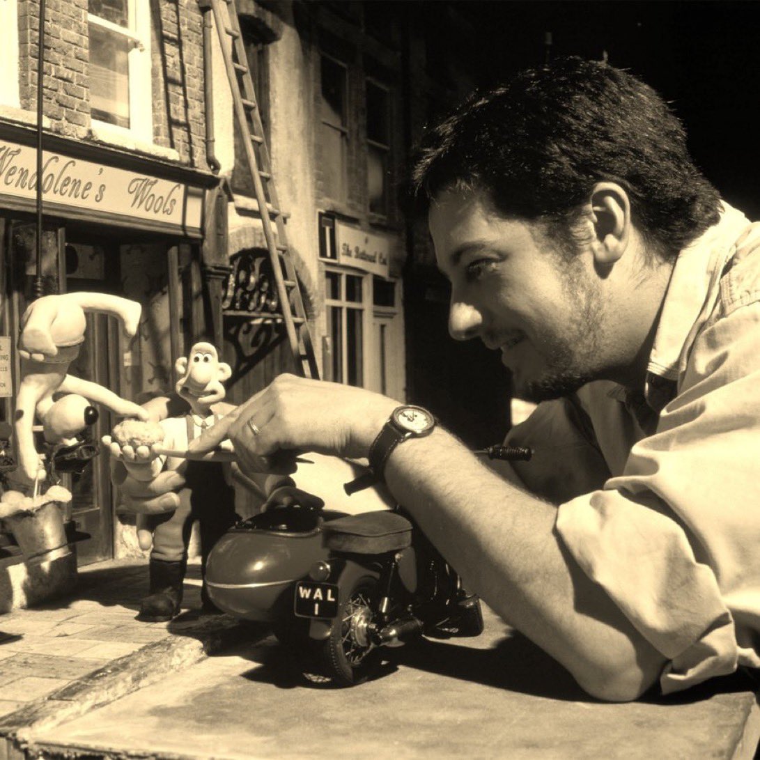 ToonHive's tweet photo. Legendary animator Loyd Price has sadly passed away at 64.

He spent more than 30 years at Aardman, with credits including ‘The Nightmare Before Christmas,’ ‘Flushed Away’, ‘The Pirates! Band of Misfits’, ‘Wallace &amp; Gromit.’ https://t.co/4ZGkXTmV4B