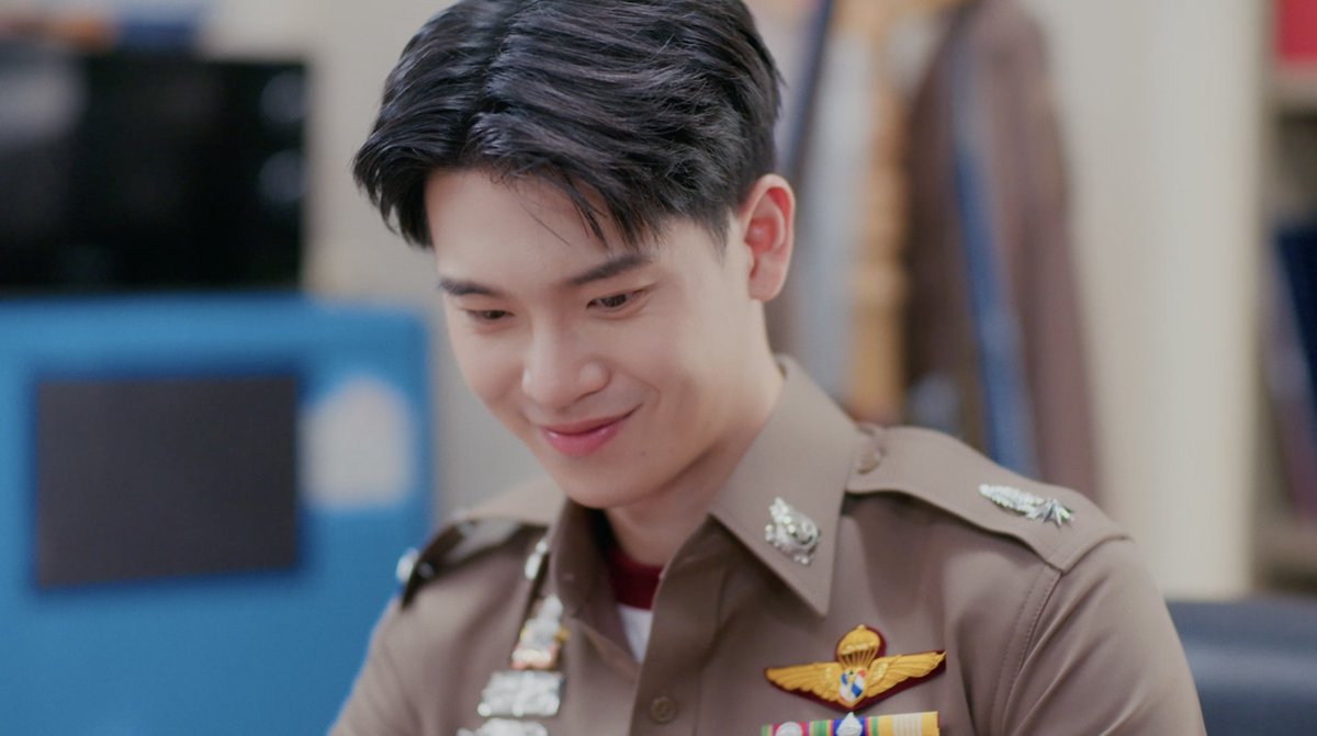 argentis_th's tweet photo. ยกให้เขาเลยรางวัลพ่อบ้านรักครอบครัว

PIL SERIES EP6
#PoliceinLoveEP6 https://t.co/6NOT3taPE7