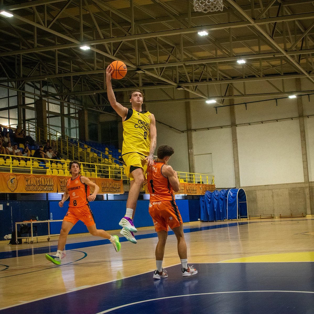 BaseCBGC's tweet photo. 🏀 Derrota de nuestros chicos del #TerceraFEB.

❌ Buen partido sin premio. El Gran Canaria cae por 80-82 en un final apretado ante Grupo Egido Pintobasket. El domingo, nueva cita en casa. ¡A seguir!

📊 https://t.co/L9JY3AEZvz https://t.co/RjqMdavael