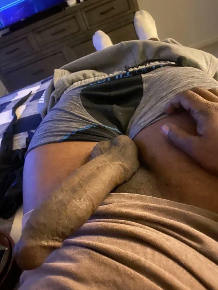 JRobe9642's tweet photo. CAN YOU DRAIN MY BALLS?😝🍆👅💦 https://t.co/SRKPab6yOP