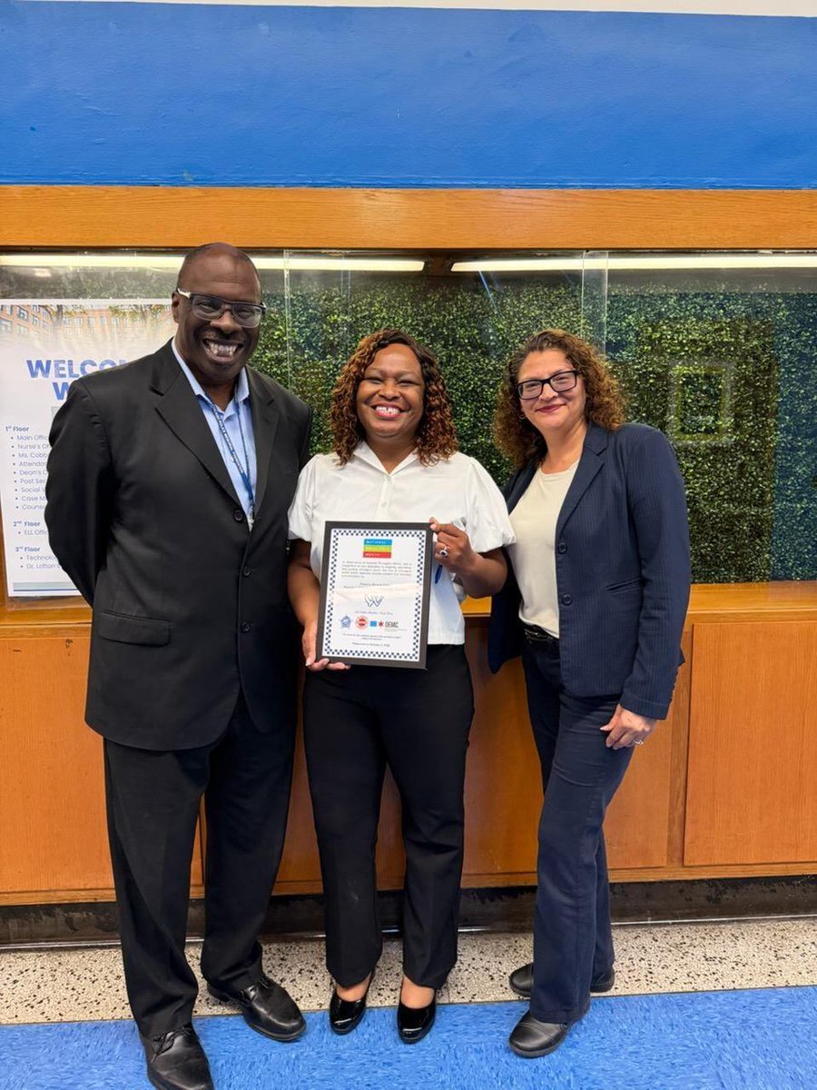 Chicago_Police's tweet photo. In honor of National Principals Month, the Chicago Police Department and fellow public safety partners recognized principals from across Chicago for their work in inspiring, educating and guiding Chicago's youth.

Congratulations to all those who were recognized. https://t.co/afeK0F8DUV