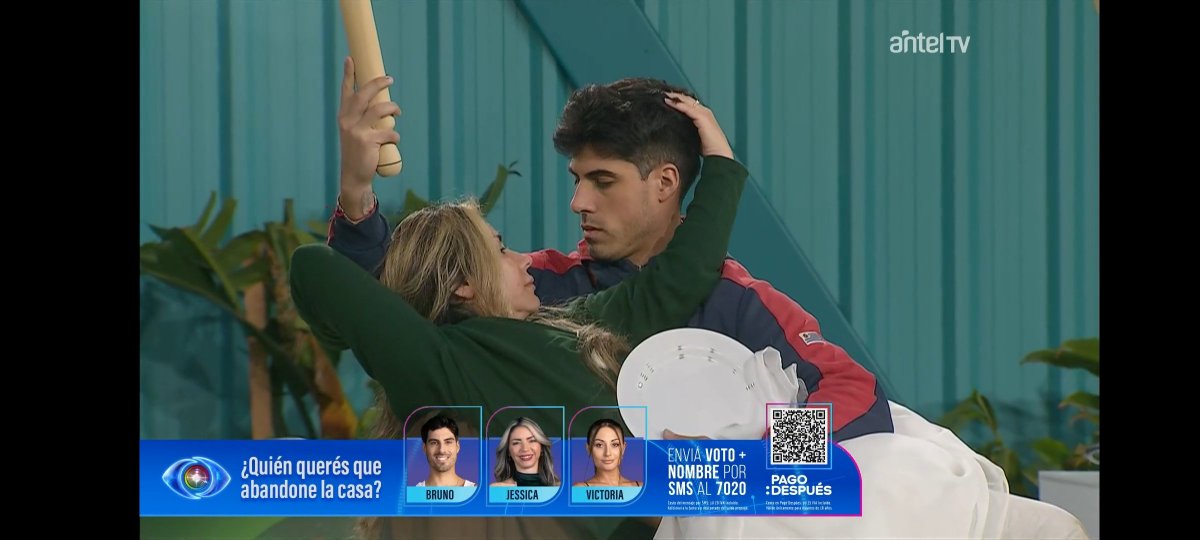 teemo127's tweet photo. Me subí a este shippeo #GranHermanoUY https://t.co/FD7HUtyRwD