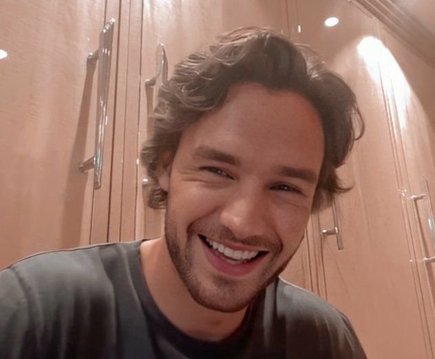 h_sweetcreature's tweet photo. 🥺 Dos años sin nuestro Liam 💔😭 Te odio, maldito miércoles 16 de octubre de 2024, porque hace dos años se apagó una de las sonrisas más bonitas que he amado. Te extraño mi angelito, Liam James Payne. 🕊️❤️‍🩹 #LiamPayne https://t.co/Lm6U4cHGJs