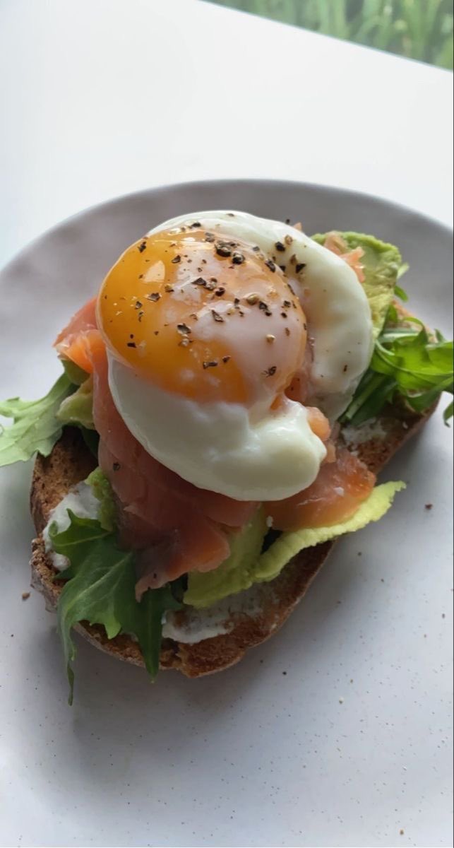 mwelkcal's tweet photo. genuinely what im craving rn. next grocery shop, im making this and going into a coma https://t.co/1KQwYGvJgU