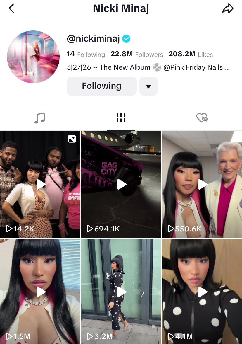 MarajestyEliteV's tweet photo. .@NICKIMINAJ just posted on TikTok please go like, comment, repost, and congratulate your fellow Barbz on their meet and greets

#XTakeover #MeetAndGreet https://t.co/Mtz9eVcicv