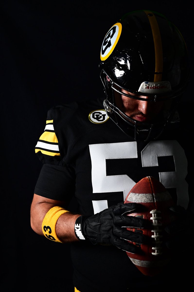 PumasCU_fba's tweet photo. 🎉🏈¡Mañana Día de Juego en casa! Homenaje a los Cóndores 💛🖤

🔥No te pierdas el encuentro del #ClásicoUniversitario frente a Águilas Blancas a las 11:00 hrs. en el Estadio Olímpico Universitario.

#PumasLaVida #SoyDeporteUNAM https://t.co/fAONe82fVK