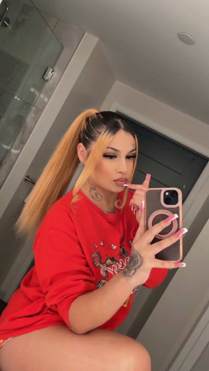 C_t700k's tweet photo. 😘 Looking cute is easy. Finding someone who can match my energy is the hard part. 🔥

#Arizona #Phoenix #Scottsdale #Tempe #Mesa #LatinaMILF #MeetUp #LinkUp #AZLife #PhoenixAZ #NightLife #DesertNights https://t.co/YUBX1Nsgw5