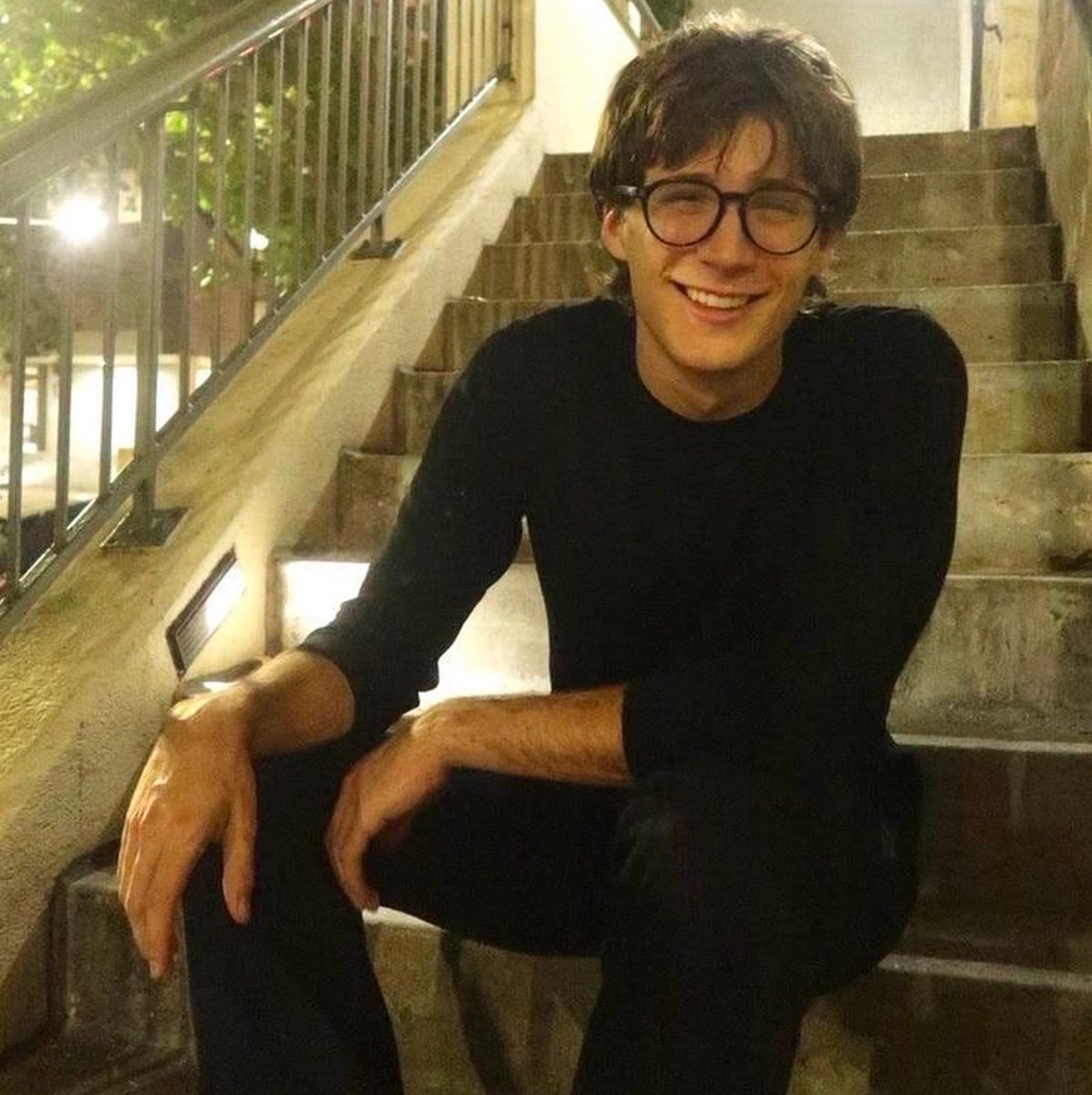 acampareii's tweet photo. ⠀ ⠀ ⠀  edward ‘ted’ tonks  ˖ 𖠰 ——— @iformurder.
 ⠀ ⠀ ⠀ id⍺de: 21
 ⠀ ⠀ ⠀ sexu⍺lid⍺de: bissexual
⠀ ⠀ ⠀  bairro: shadyside
⠀ ⠀ ⠀  clube: clube de fotografia https://t.co/DDkHuvy3Q3