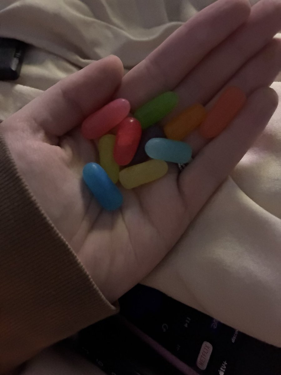 WhimsyStraw's tweet photo. Like this post if you buy content also Mike and Ike’s are so pretty lol they’re just so radiant https://t.co/sUbbpL28j4