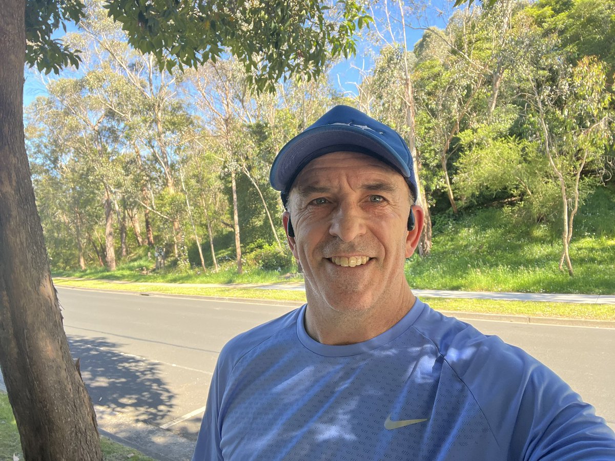 charlesdavis75's tweet photo. Dropped G off to referee basketball so I thought I would get out for a run before some netball, basketball, party drop off duties and gardening keeps me busy #milesformike https://t.co/iv0IRBGWHV