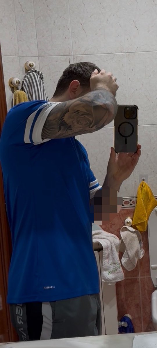 ALPHADEMAR's tweet photo. Pringados que me reembolsen las copas de esta noche ?

#findom #sumiso #beta #pagafantas #pagacopas #pelele #finsub  #sumisofinanciero https://t.co/ZdJkH1lc7W