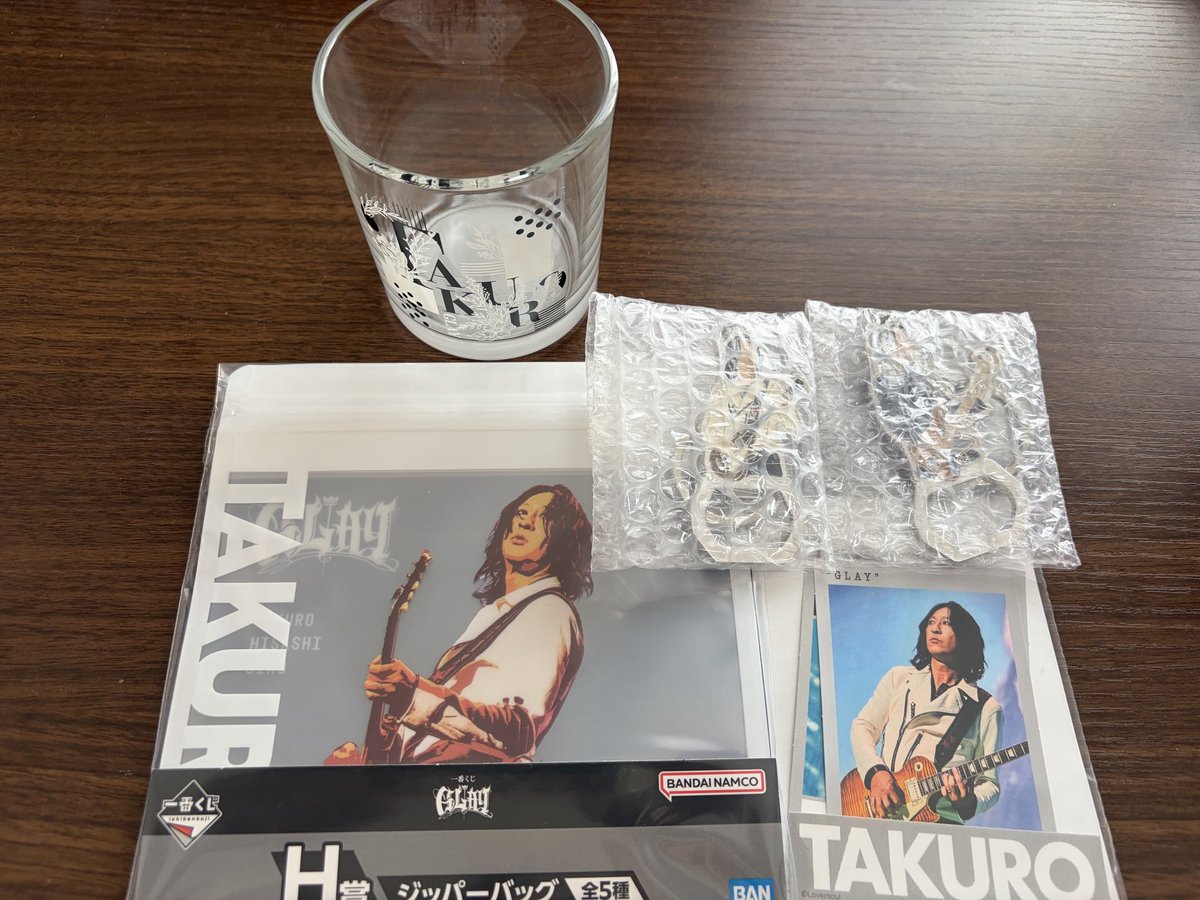 lovest0717's tweet photo. とりあえず5回だけ…と引いてきたのだが、フィギュア引けんかったけどランダムで推しは来ました〜フィギュア〜😂 https://t.co/pehAxjtMj4