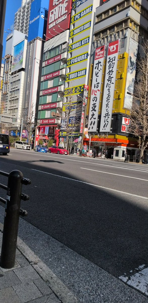 ShiroganeAsahi's tweet photo. Animate Akiba (went there in January 2026) vs in the PH. 
Ofc My expectations were low since physical media is no longer very popular here in the PH https://t.co/1MezdQdWw9