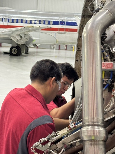 tulsatech's tweet photo. ✈️ Future aviation techs in the making! Aviation Generals students are tackling compressor blade removal and installation on a jet engine, the same type that powered older Boeing 737s. Real engine. Real skills. Real career pathways. 🔧

#MyTulsaTech https://t.co/YjpV95RX53