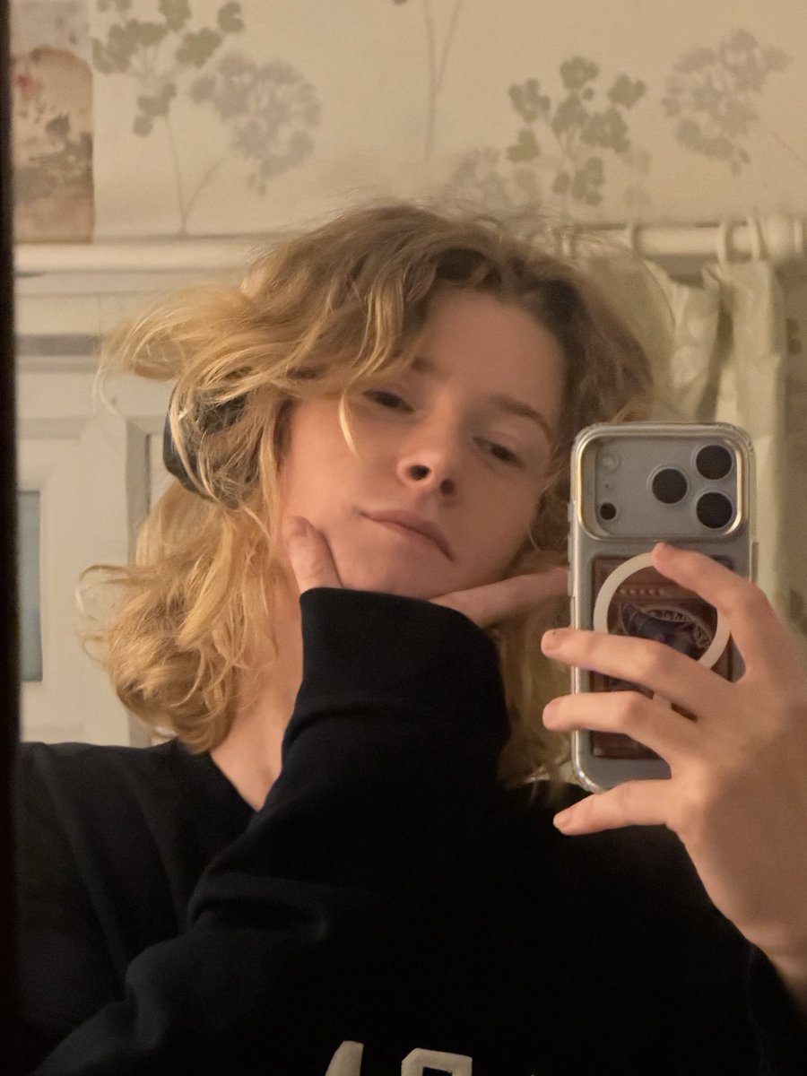 AlexdotPSD tweet picture