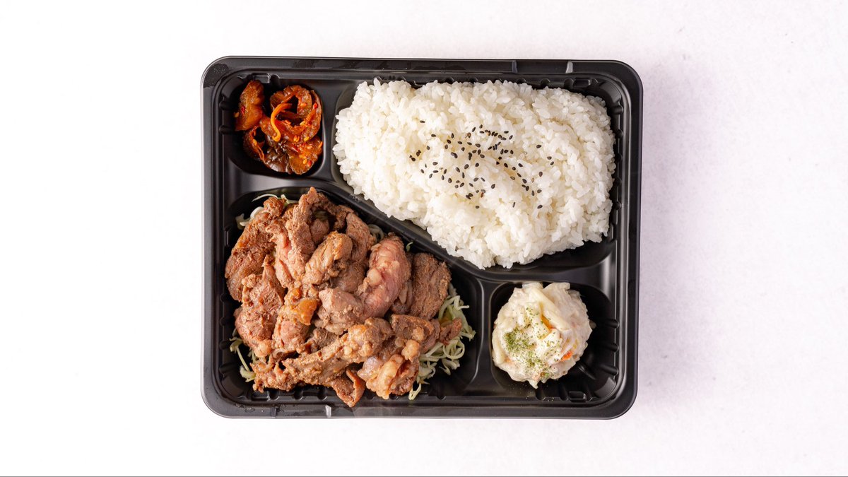 MERCI82598071's tweet photo. いつもメルシーをご利用ありがとうございます😊本日17日（土）は40食限定で販売いたします📣🤭

出前館・Uber Eatsでの検索は
800円大盛り無料弁当メルシー
ロケットNowの検索は
MERCI（メルシー）

【お肉・ご飯大盛り無料】

週4日間営業
月・火・木・金曜日
7時〜15時
（祝日はお休み） https://t.co/PHQvTm9Mlr