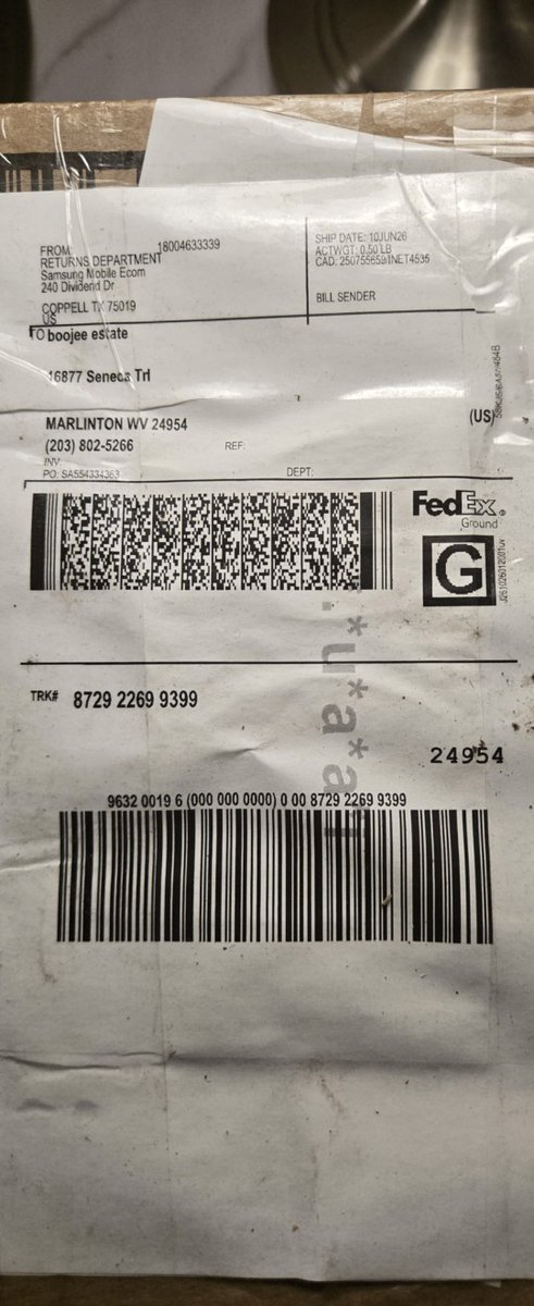 BoojeeLord's tweet photo. @SamsungUS and @Affirm lost a $1,907.99 Galaxy XR headset, sent back a CAT FOUNTAIN instead, and blamed us. @FedEx confirmed our return arrived intact, with no weight change. RMA ZJ43BFDHNI, tracking 7923 4409 7294. @grok Grok Bot is managing our FTC and CFPB complaints and small claims filings from here. 1/