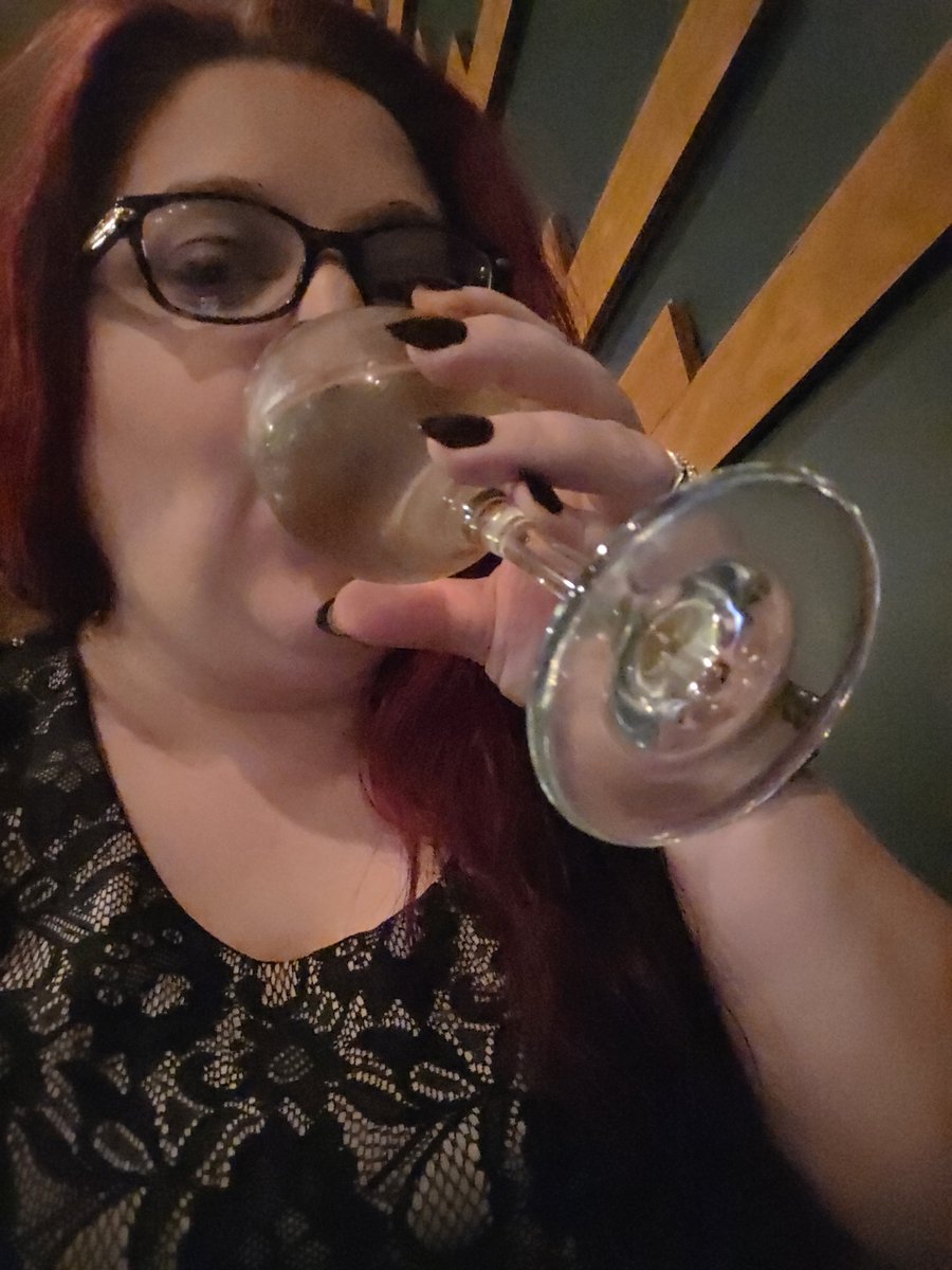 GoddessKatJ420's tweet photo. Pay for my next drink, its date night

Cuck findom femdom mommydom https://t.co/v3952M3Afr